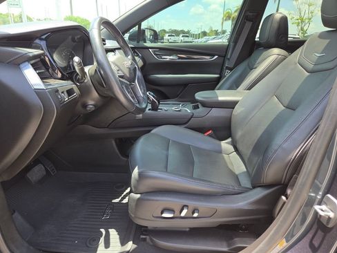 Used 2021 Cadillac XT5 Premium Luxury FWD image 28
