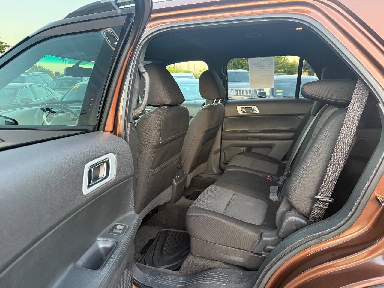 Used 2012 Ford Explorer XLT AWD/4WD image 11