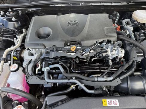 Used 2025 Toyota Camry LE FWD image 34