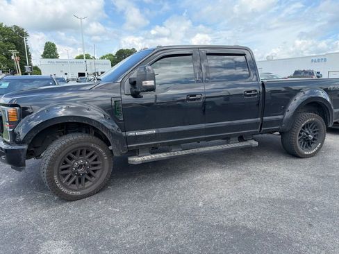 Used 2022 Ford F250 Lariat w/ Lariat Ultimate Package AWD/4WD image 1