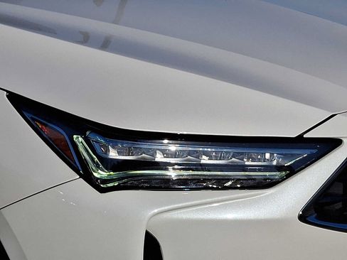 Certified 2024 Acura MDX SH-AWD image 9