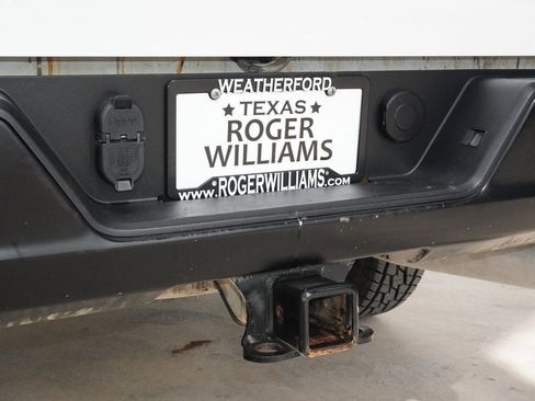 Used 2024 Chevrolet Silverado 2500 W/T image 31