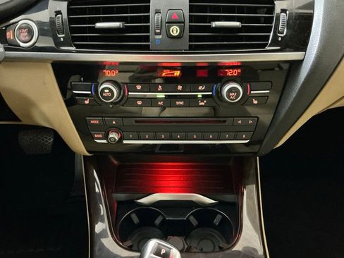Used 2017 BMW X3 sDrive28i RWD image 12