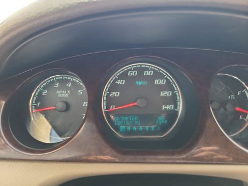 Used 2010 Buick Lucerne CXL w/ Driver Confidence Package FWD image 13