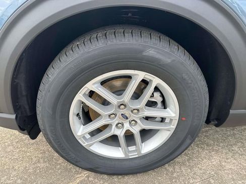 New 2026 Ford Explorer Active w/ Active Comfort Package image 6