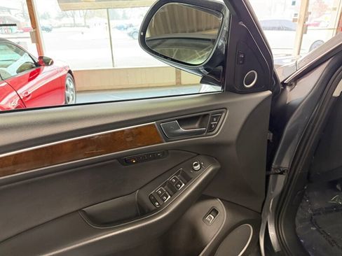 Used 2016 Audi Q5 2.0T Premium Plus w/ Technology Package image 30