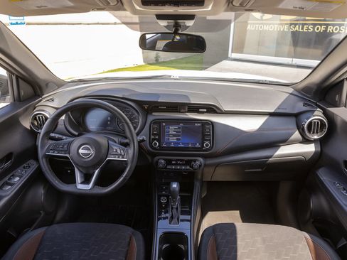Used 2024 Nissan Kicks SR FWD image 24