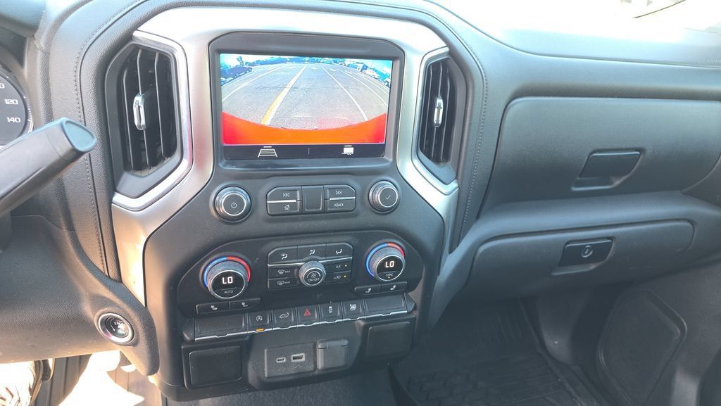 Used 2021 Chevrolet Silverado 1500 LT w/ Bed Protection Package AWD/4WD image 23