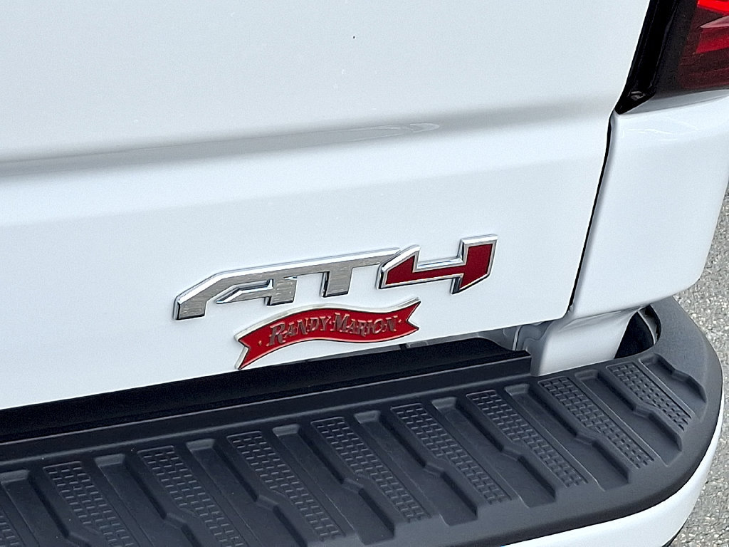 Used 2025 GMC Sierra 1500 AT4 AWD/4WD image 32