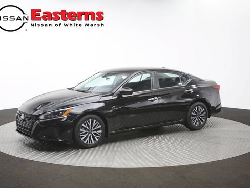 Used 2023 Nissan Altima 2.5 SV FWD image 56