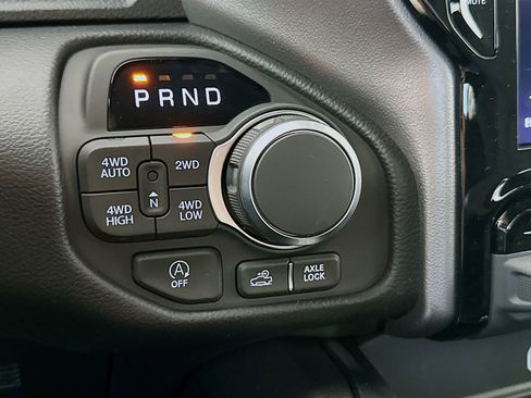 New 2026 RAM 1500 Big Horn AWD/4WD image 17