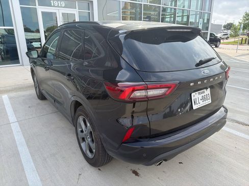 Used 2024 Ford Escape ST-Line w/ Tech Pack #1 FWD image 4