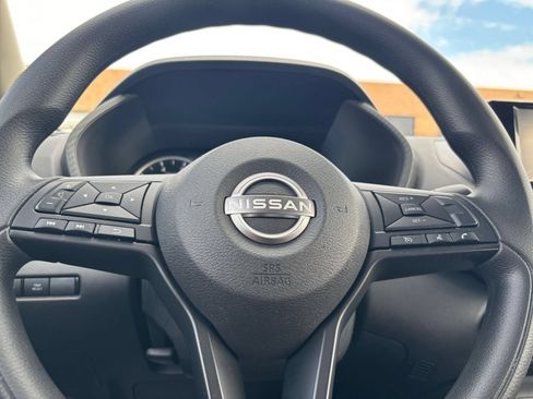 Used 2025 Nissan Sentra S FWD image 25
