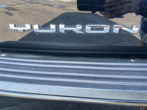 Used 2021 GMC Yukon XL AT4 w/ AT4 Premium Plus Package image 7