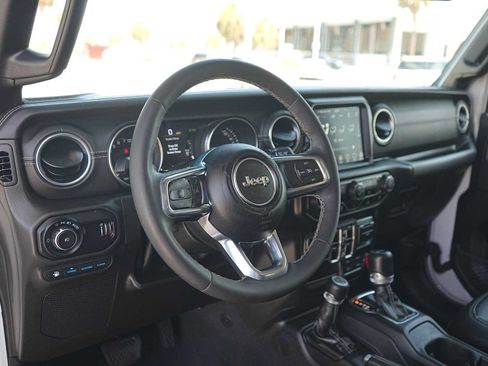Used 2023 Jeep Wrangler Unlimited Sahara w/ Cold Weather Group AWD/4WD image 2