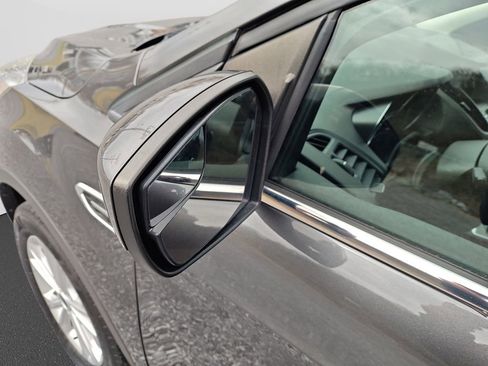 Used 2019 Ford Escape SE image 12