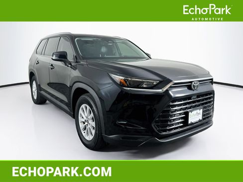 Used 2024 Toyota Grand Highlander AWD image 1
