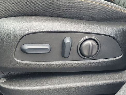 Used 2024 Chevrolet Equinox LT image 6