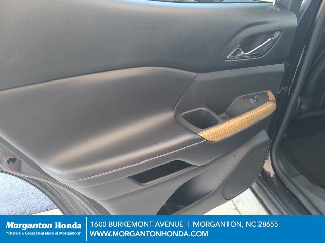 Used 2017 GMC Acadia Denali w/ Technology Package FWD image 19