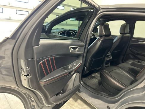 Used 2021 Ford Edge ST-Line AWD/4WD image 30