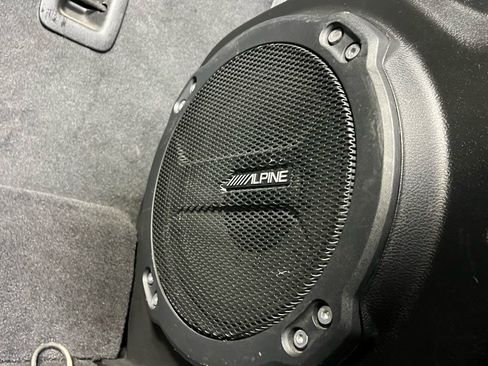 Used 2022 Jeep Wrangler Unlimited Sahara w/ Cold Weather Group image 27