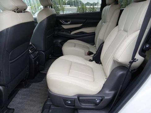 Used 2022 Subaru Ascent Limited AWD/4WD image 17