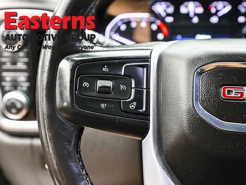 Used 2021 GMC Sierra 1500 Elevation w/ Preferred Package AWD/4WD image 15