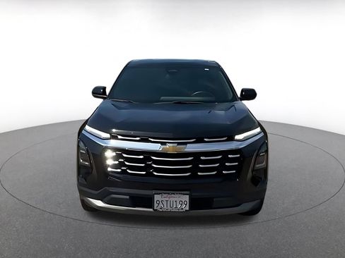Used 2025 Chevrolet Equinox LT FWD image 4