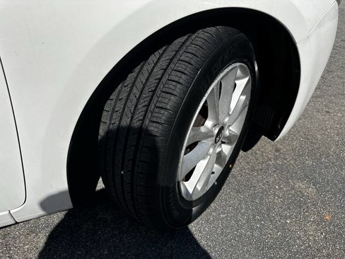 Used 2017 Kia Forte S w/ S Technology Package image 34