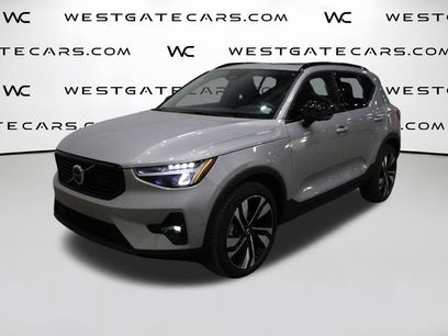 Used 2025 Volvo XC40 B5 Plus