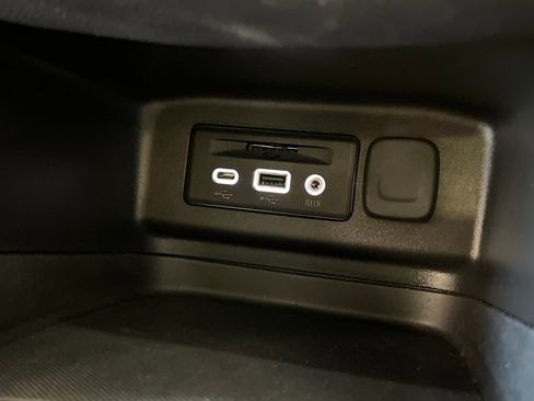 Used 2024 Chevrolet Equinox RS image 29