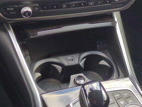 Certified 2022 BMW 330i xDrive Sedan w/ Premium Package image 33