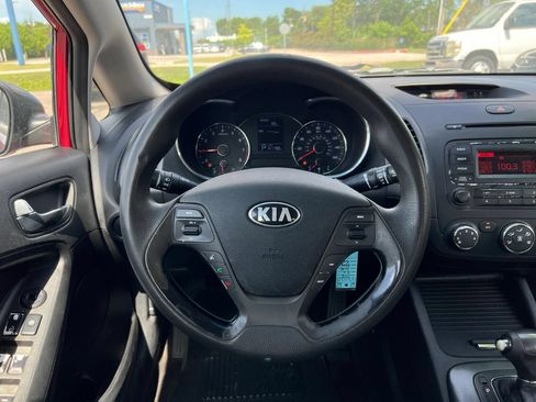 Used 2016 Kia Forte LX FWD image 17