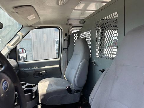 Used 2007 Ford E-150 and Econoline 150 image 6