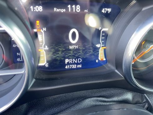 Used 2021 Jeep Gladiator Willys image 14