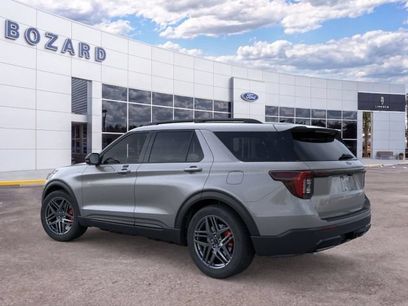 New 2026 Ford Explorer ST-Line w/ ST-Line Street Pack
