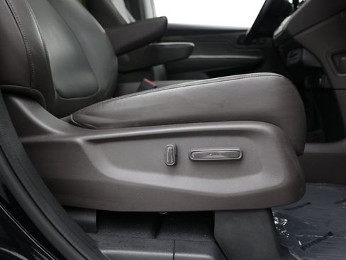 Used 2018 Honda Odyssey EX-L image 42