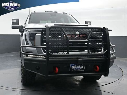 Used 2024 GMC Sierra 2500 AT4 w/ AT4 Premium Plus Package AWD/4WD image 2