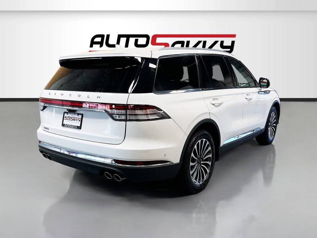 Used 2024 Lincoln Aviator Reserve AWD/4WD image 7