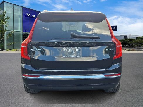 Certified 2023 Volvo XC90 B5 Plus w/ Protection Package Premier image 5