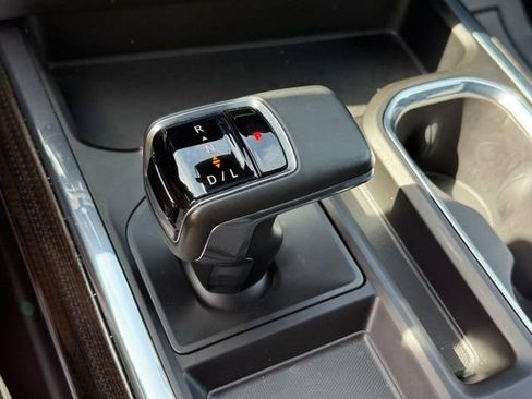 Used 2023 Chevrolet Silverado 1500 LT w/ Z71 Off-Road Package AWD/4WD image 20