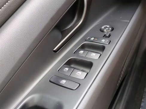 New 2025 Hyundai Elantra Sport FWD image 21