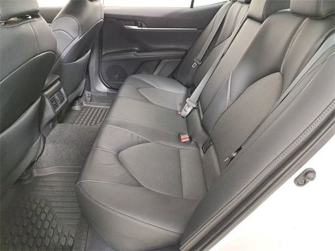 Used 2023 Toyota Camry XLE image 12