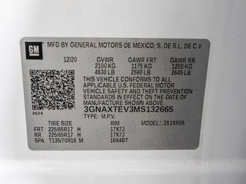 Used 2021 Chevrolet Equinox LT w/ LPO, Cargo Package AWD/4WD image 45