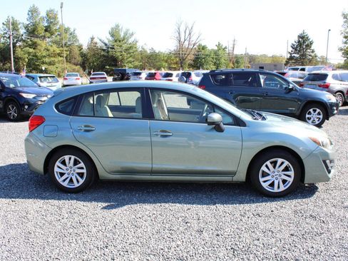 Used 2016 Subaru Impreza 2.0i Premium image 6