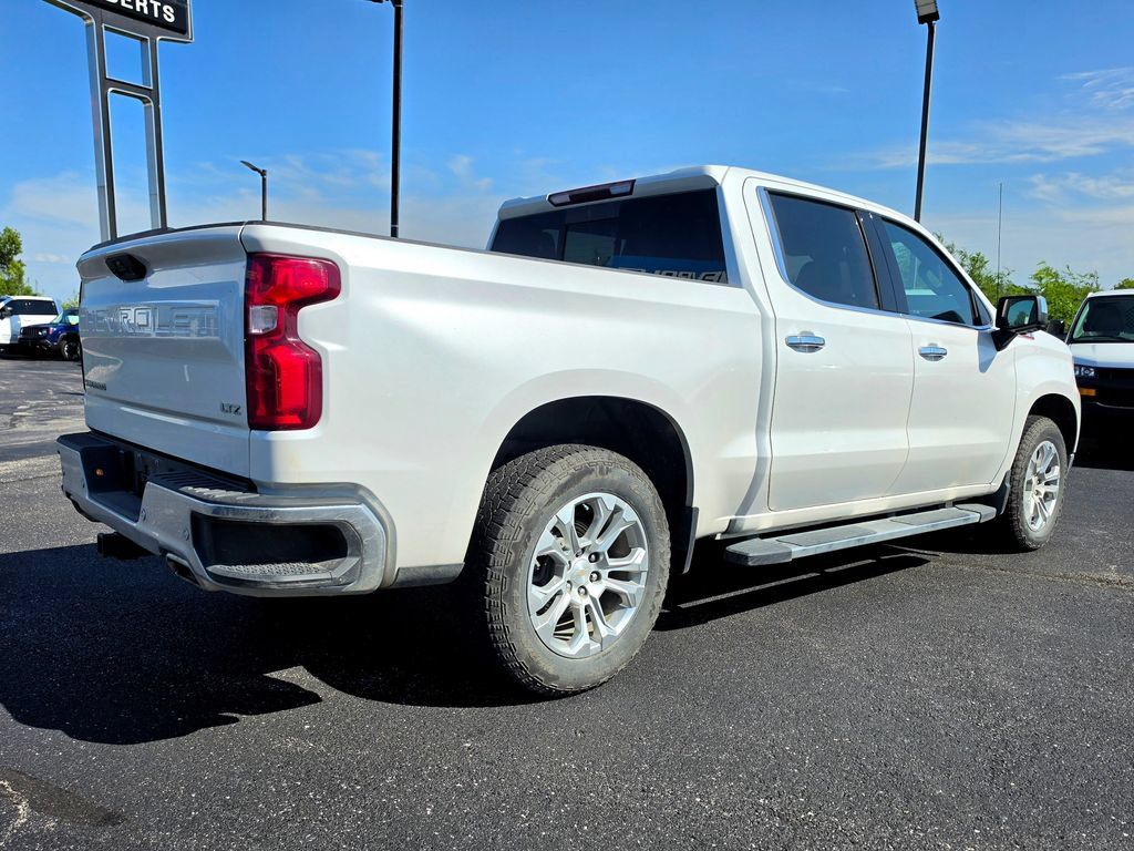 Used 2023 Chevrolet Silverado 1500 LTZ AWD/4WD image 10