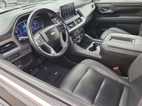 Used 2023 Chevrolet Tahoe LT image 3
