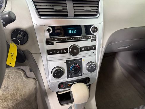 Used 2012 Chevrolet Malibu LS FWD image 15