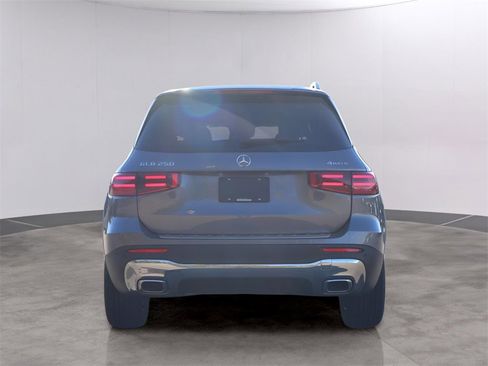 New 2026 Mercedes-Benz GLB 250 4MATIC image 6
