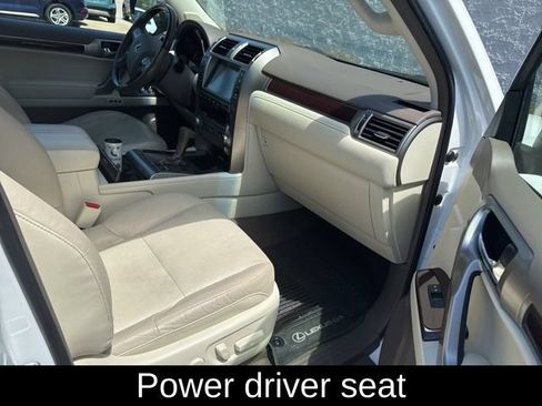 Used 2019 Lexus GX 460 Premium w/ Premium Package AWD/4WD image 10
